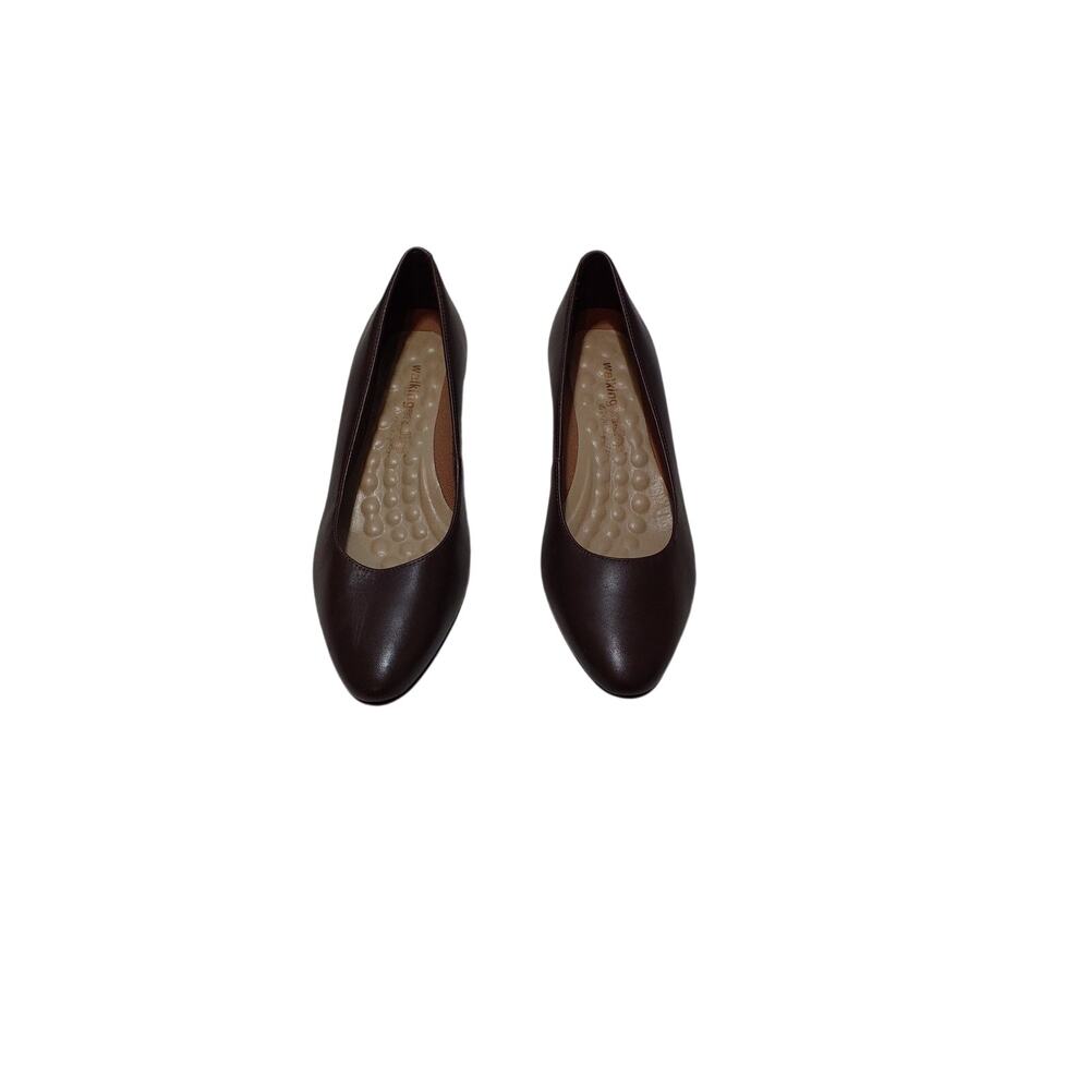 womens walking cradles pointed toe slip on kitten heel.